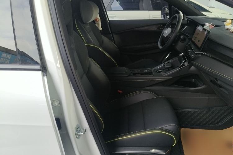 Used Lynk & Co 06 2023 Remix 1.5T Dynamic Halo
