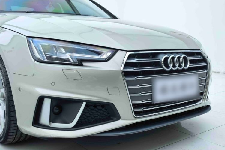 Used Audi A4L 2019 40 TFSI Fashion Version China V