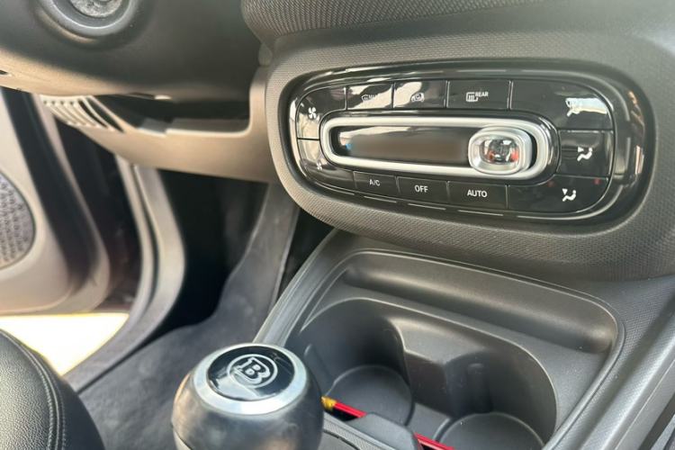 Used  fortwo 2018 1.0L 52 kW 20th Anniversary Special Edition China V
