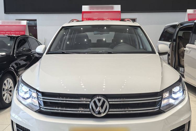 Used Volkswagen Tiguan 2015 1.8TSI Automatic All-Wheel-Drive Luxury Model
