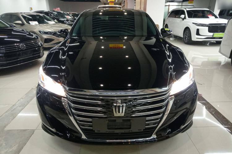 Used Toyota Crown 2017 2.0T Sport Edition
