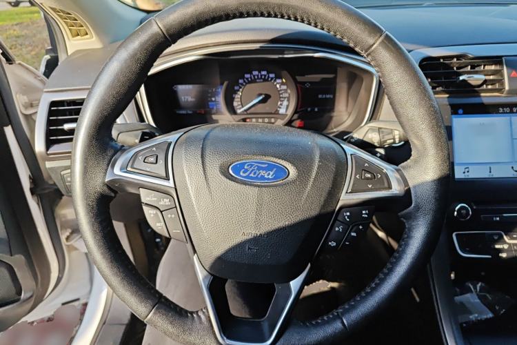 Used Ford Mondeo 2017 Facelifted EcoBoost 200 Luxury Version
