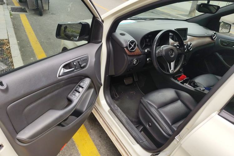 Used Mercedes-Benz B-Class 2013 B 260