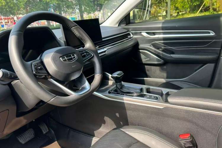 Used Geely Auto Emgrand 2023 4th Generation Champion Edition 1.5L CVT Luxury Model
