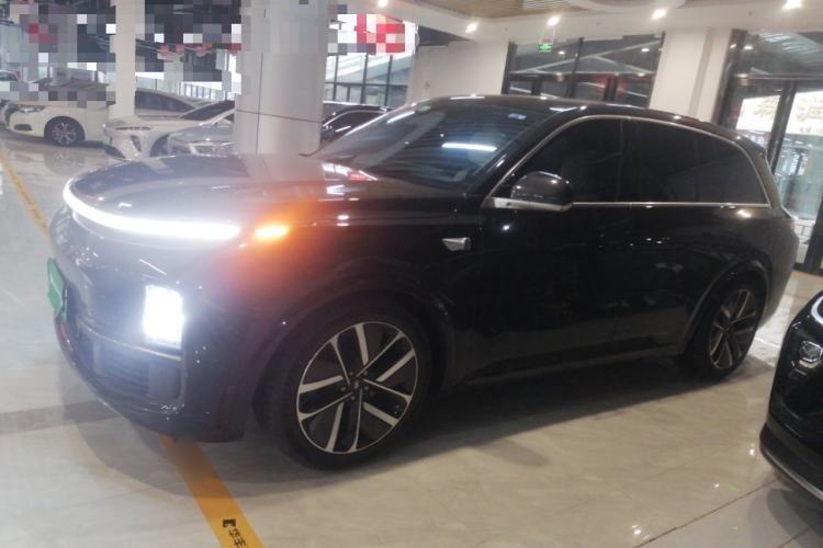 Used Li Auto L8 2023 Pro Model
