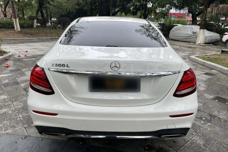Used Mercedes-Benz E-Class 2016 E 200 L Sport Edition
