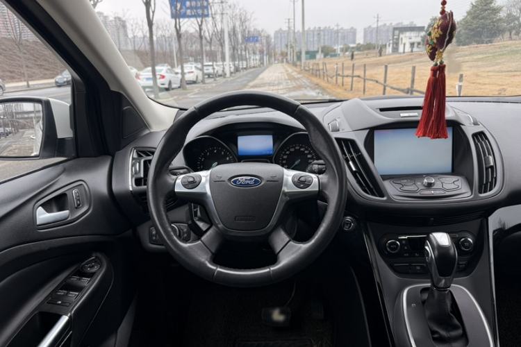 Used Ford Kuga 2015 2.0L GTDi Four-Wheel-Drive Sport Model