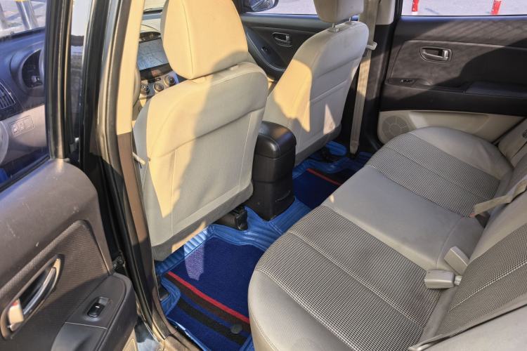 Used Hyundai Celesta 2015 1.6L Automatic Comfort Model