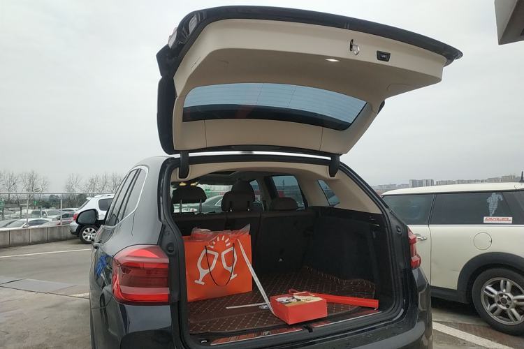 Used BMW iX3 2021 Updated Leading Edition
