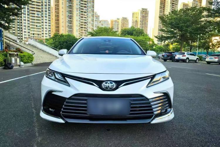 Used Toyota Camry 2021 2.0G Luxury Edition

