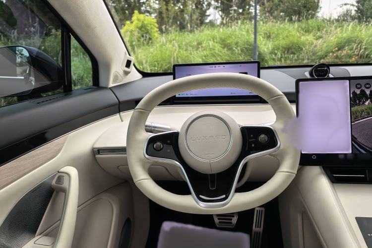 Used Hima Luxeed R7 2024 Pure Electric 667km Pro
