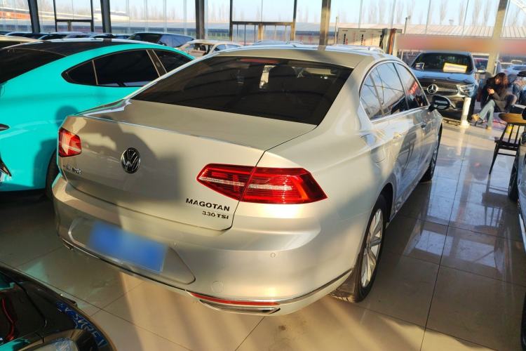 Used Volkswagen Magotan 2019 330TSI DSG Leading Model China VI Standard
