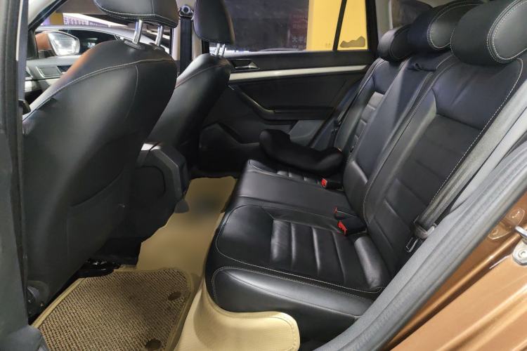 Used Volkswagen Gran Lavida 2017 180TSI DSG Comfort Edition
