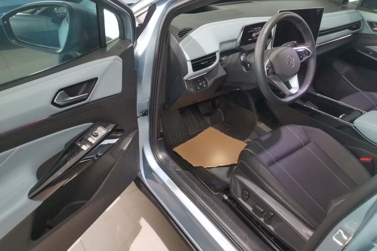 Used Volkswagen ID.4 X 2025 Smart Version Pure & Intelligent Enjoyment Edition