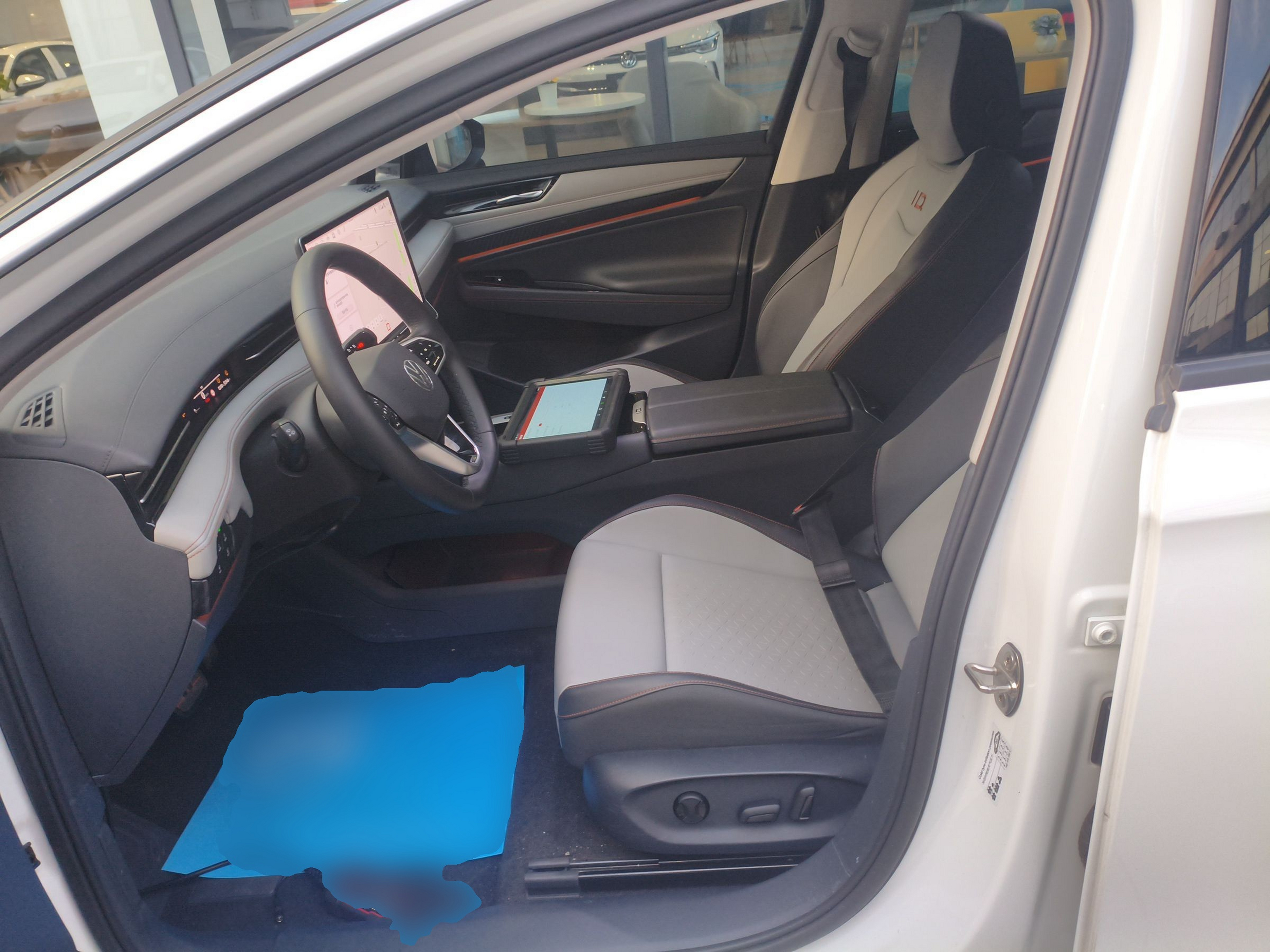 Переднее сиденье в автомобиле