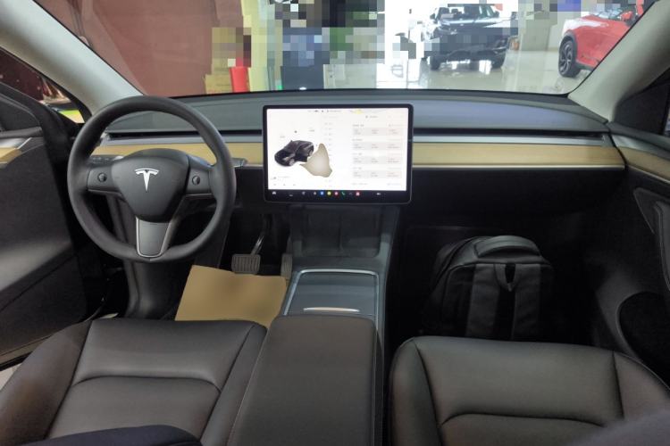 Used Tesla Model Y 2021 Long-Range All-Wheel-Drive Version