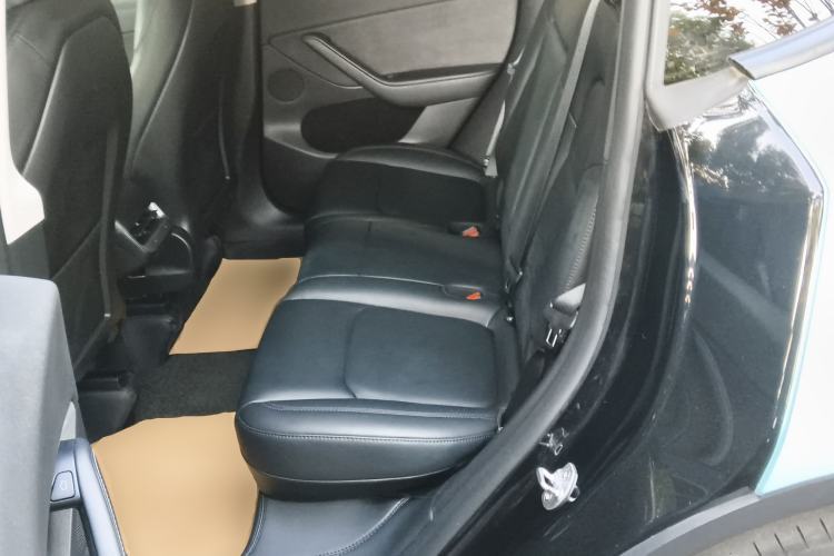 Used Tesla Model Y 2023 Rear-Wheel-Drive Version