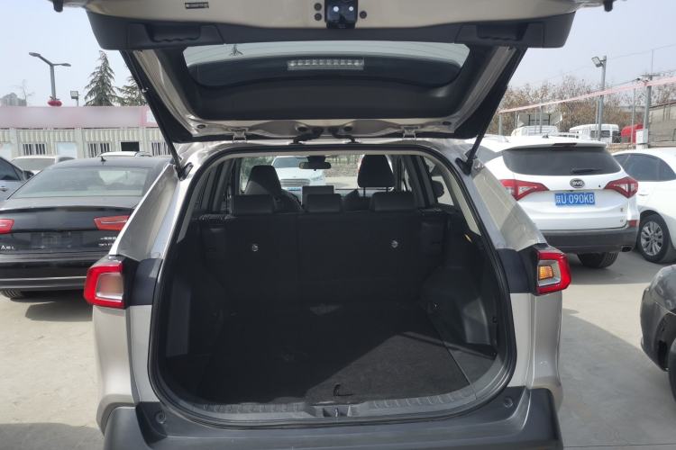 Used Toyota Wildlander 2022 2.0L CVT 4x4 Luxury PLUS Edition
