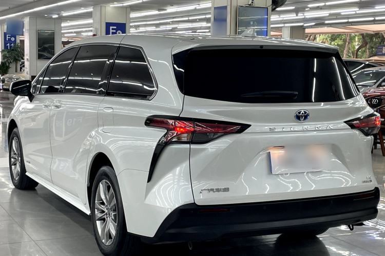 Used Toyota Sienna 2023 2.5L Hybrid Comfort Edition