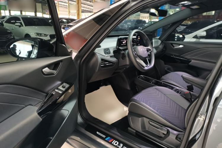 Used Volkswagen ID.3 2024 Pure & Smart Edition
