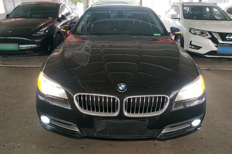 Used BMW 5 Series 2017 525Li Leading Model

