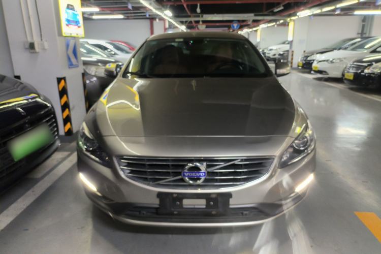 Used Volvo S60 2014 S60L 2.0T Zhiyuan Edition