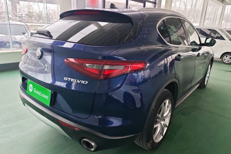 Used Alfa Romeo Stelvio 2017 2.0T 200HP Luxury Edition
