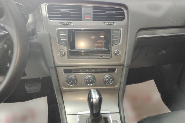 Used Volkswagen Golf 2015 1.4TSI Automatic Comfort Model
