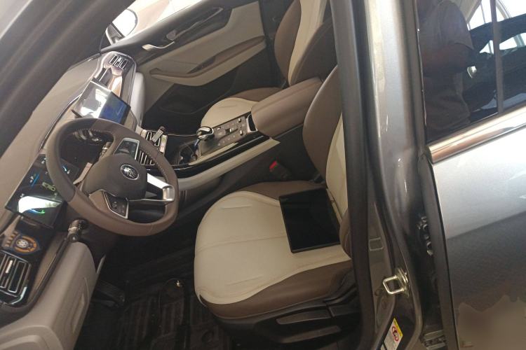 Used BYD Qin PLUS 2024 HONOR Edition DM-i 55KM Leading Model
