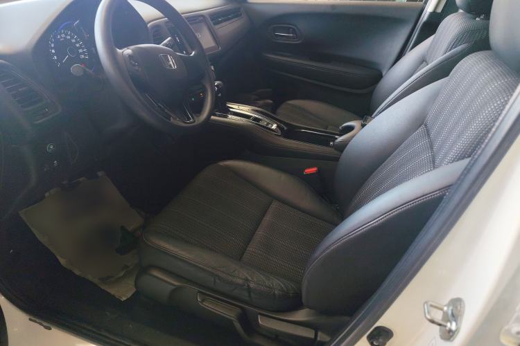 Used Honda Vezel 2015 1.8L CVT 2WD Elite Model
