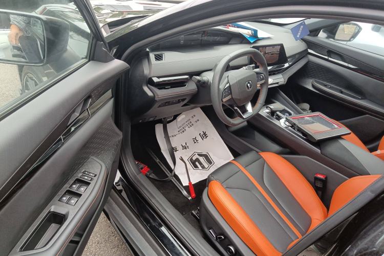 Used Changan UNI-V 2024 1.5T Prestige Sport Edition
