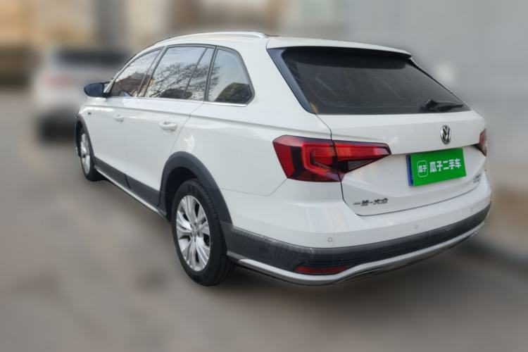 Used Volkswagen C-TREK 2017 230TSI DSG Comfort Version
