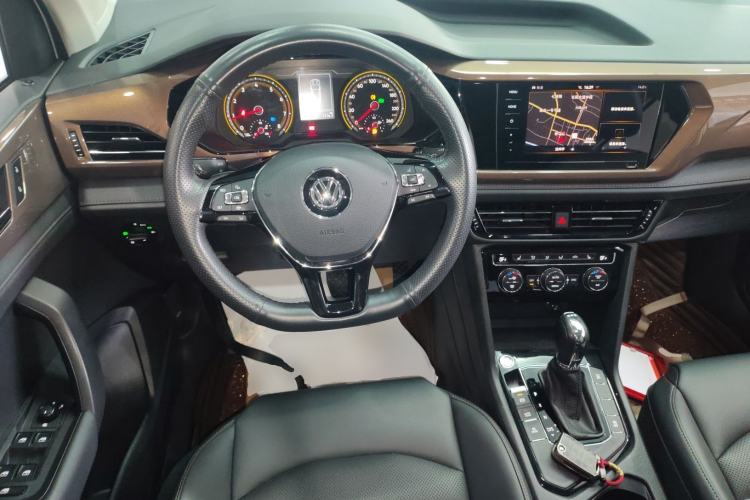 Used Volkswagen Tharu 2020 330TSI All-Wheel-Drive Luxury PLUS China VI Standard
