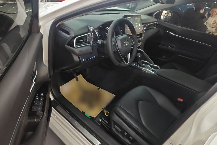 Used Toyota Camry 2021 2.0G Luxury Edition