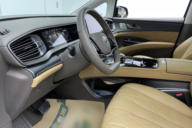 Used Denza D9 2022 DM-i 970 Four-Wheel Drive Flagship Model