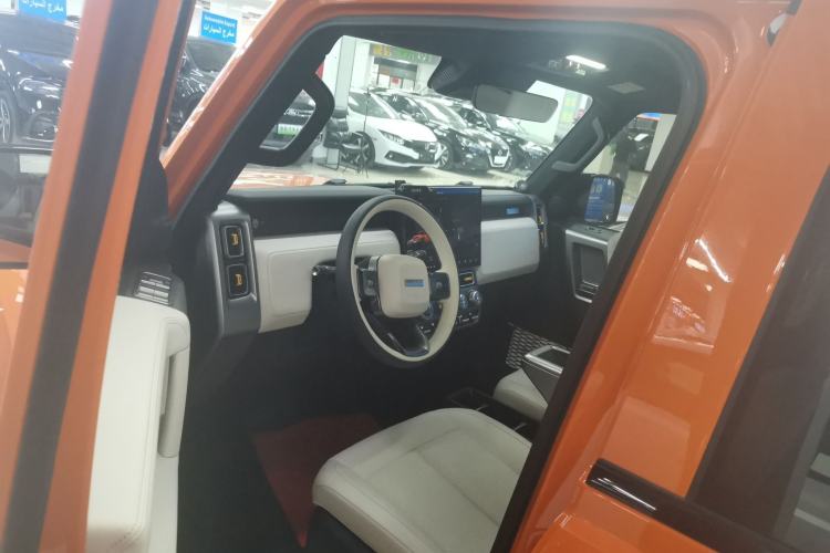 Used  V23 2025 401 Two-Wheel Drive Intelligent Driving Version
