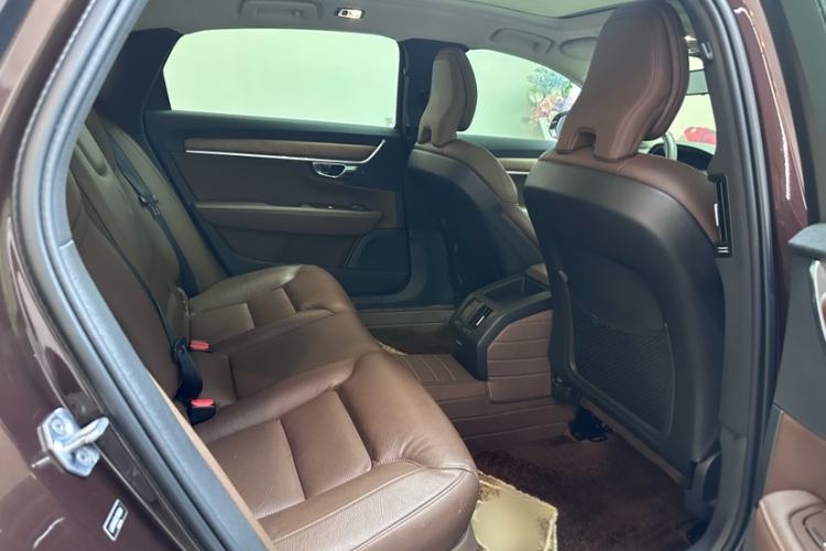 Used Volvo S90 2020 T5 Zhiyi Luxury Edition
