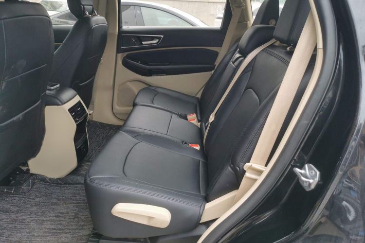 Used Ford Edge 2020 EcoBoost 245 Two-Wheel-Drive Titanium 5-Seater
