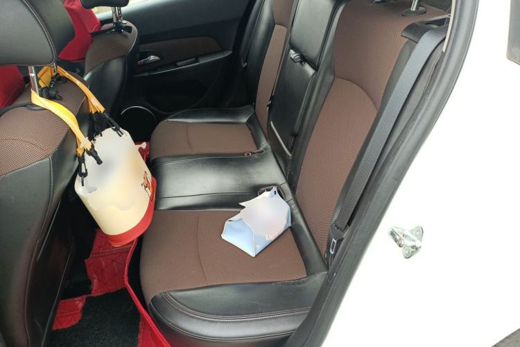 Used Chevrolet Cruze 2013 Hatchback 1.6L Automatic Luxury Model