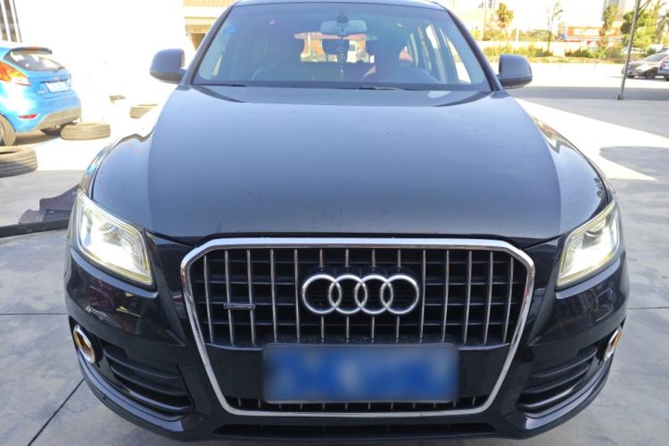 Used Audi Q5 2015 40 TFSI Comfort Model
