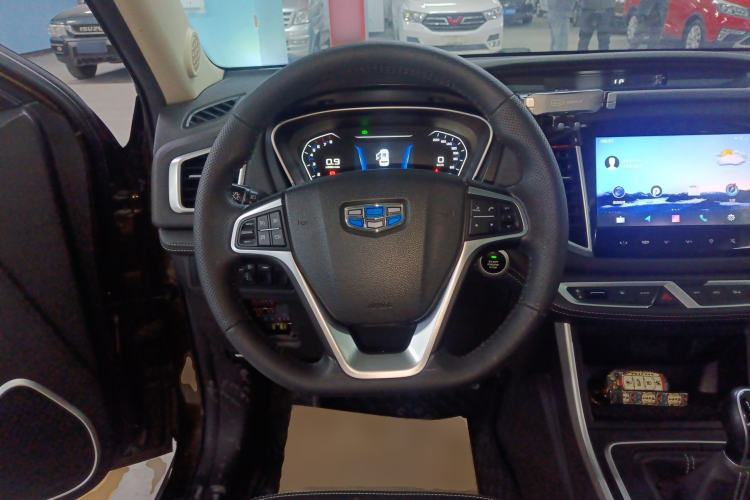 Used Geely Auto Vision X6 2018 1.8L Manual 4G Connect Luxury Edition