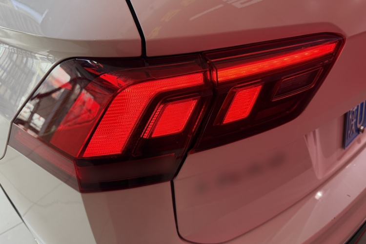 Used Volkswagen Tiguan L 2022 330TSI Automatic Two-Wheel Drive Smart Edition
