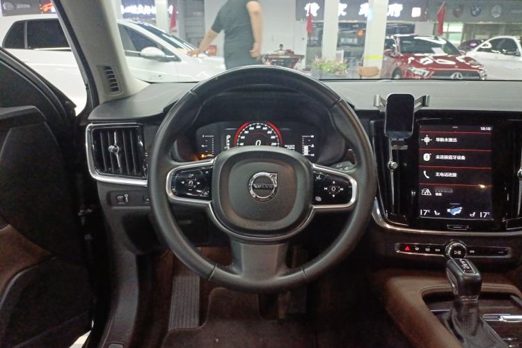 Used Volvo S90 2018 T4 Zhiyuan Edition
