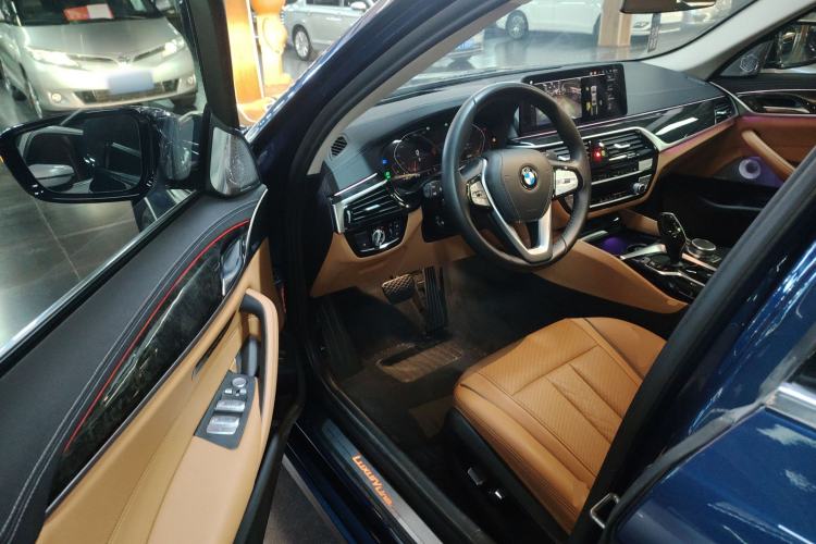 Used BMW 5 Series 2022 525Li Luxury Package
