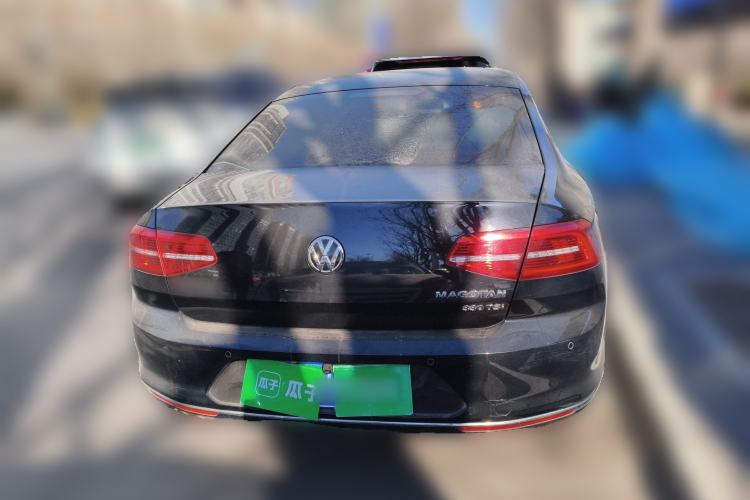 Used Volkswagen Magotan 2017 330TSI DSG Leading Model
