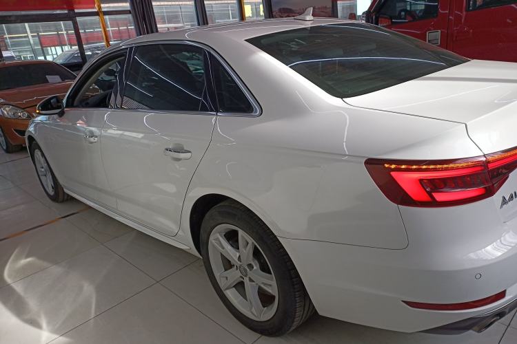 Used Audi A4L 2018 30th Anniversary Edition 30 TFSI Ambition Model