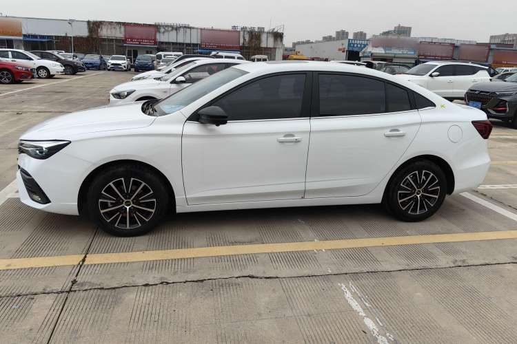 Used Roewe i5 2021 Revised Version 1.5L CVT Diamond Edition
