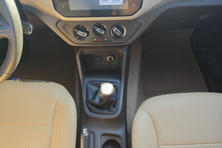 Used Wuling Hongguang 2019 1.5L S Comfort Edition China VI LAR
