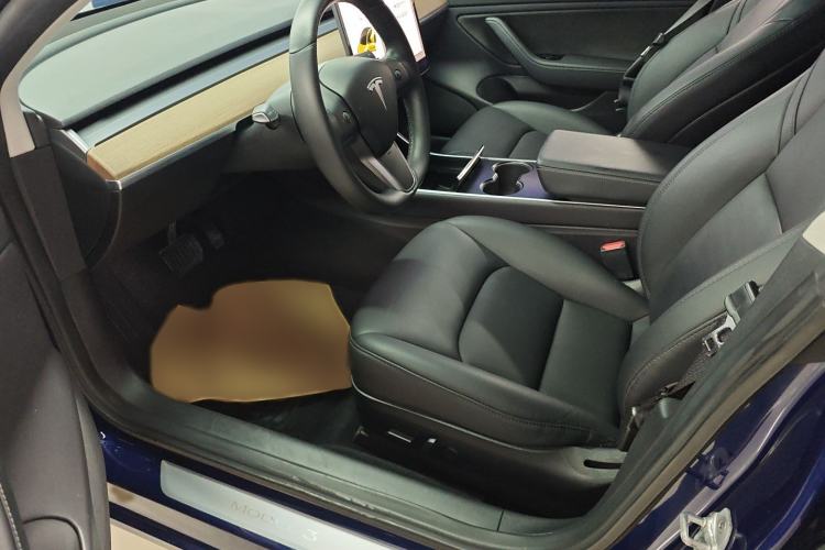 Used Tesla Model 3 2019 Long-Range Rear-Wheel-Drive Version