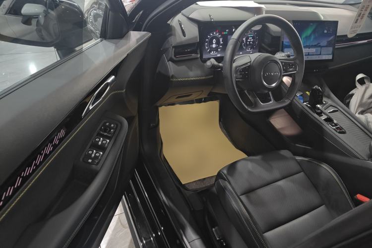 Used Lynk & Co 03 2023 2.0TD DCT JingPro
